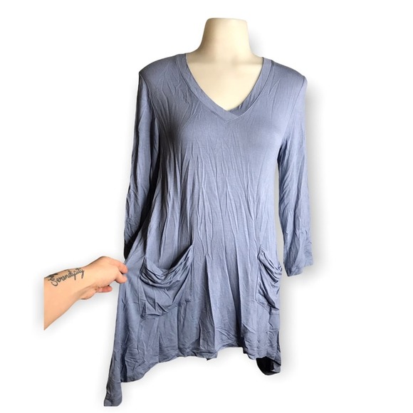 Fabrosanz: Blue Asymmetrical Set